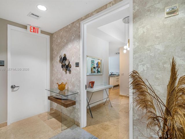 Apartment for rent  Unit #3002 - photo 7519249