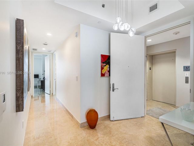 Apartment for rent  Unit #3002 - photo 7519250