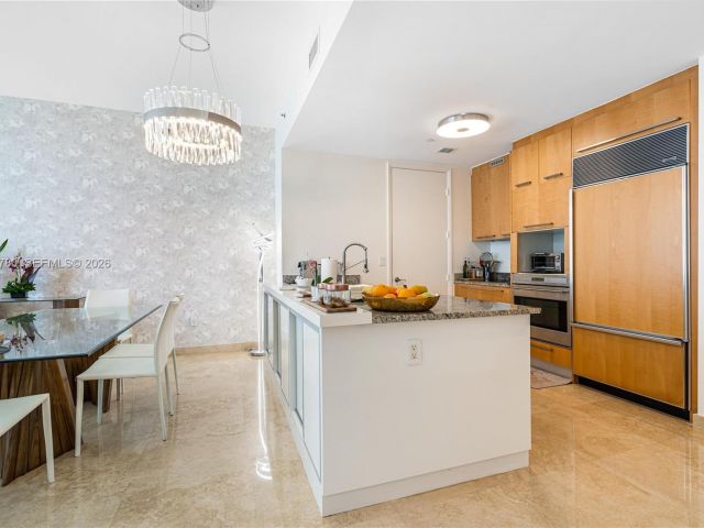 Apartment for rent  Unit #3002 - photo 7519254