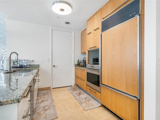 Apartment for rent  Unit #3002 - photo 7519256