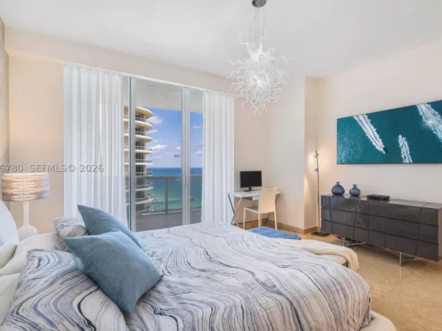 3-bedroom condo for rent in Sunny Isles Beach - 16001 Collins Ave 3002 - MondialRealty