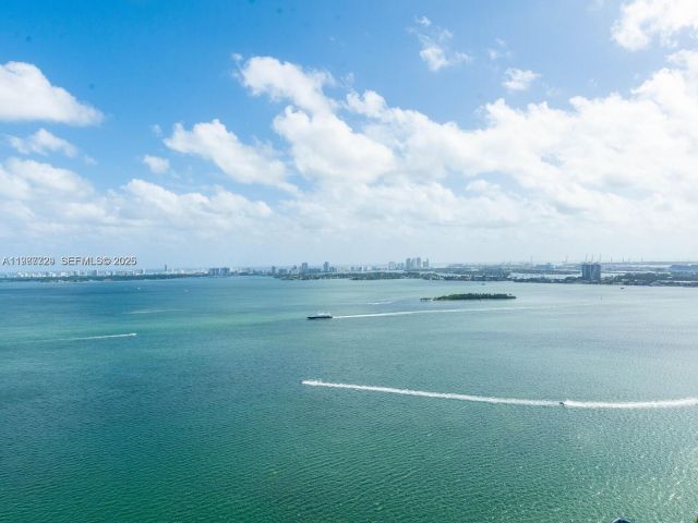 Apartment for rent  Unit #3406 - photo 7520586