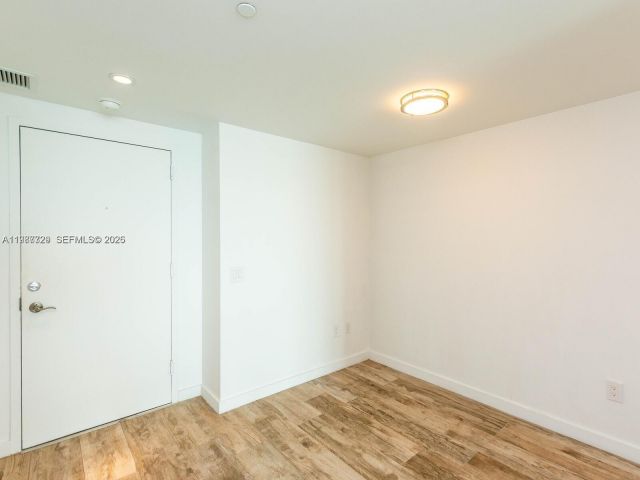 Apartment for rent  Unit #3406 - photo 7520596