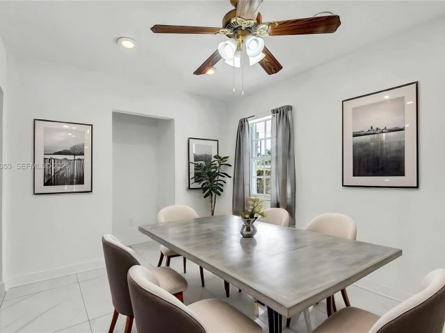 Home for rent at 4525 SW 112th Pl - photo 7519431