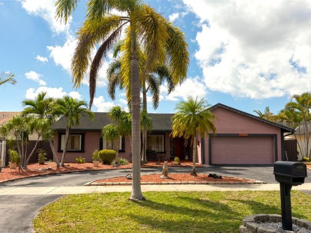 Home for sale at 10520 SW 142nd Ave - photo 7524253