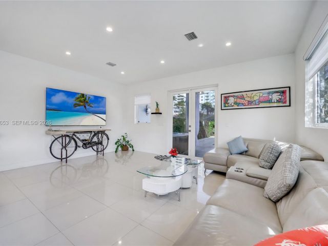 Home for sale at 2943 SW 23rd St - photo 7519450