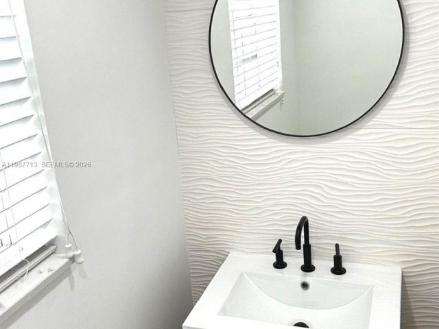 Home for rent at 3619 S Le Jeune Rd 1 - photo 7519567