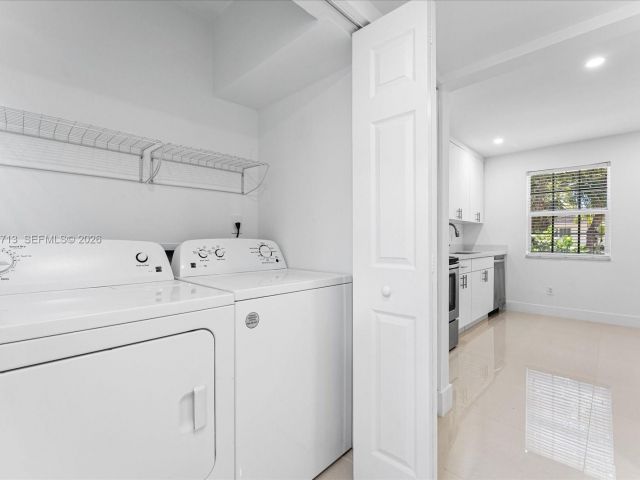 Home for rent at 3619 S Le Jeune Rd 1 - photo 7519570