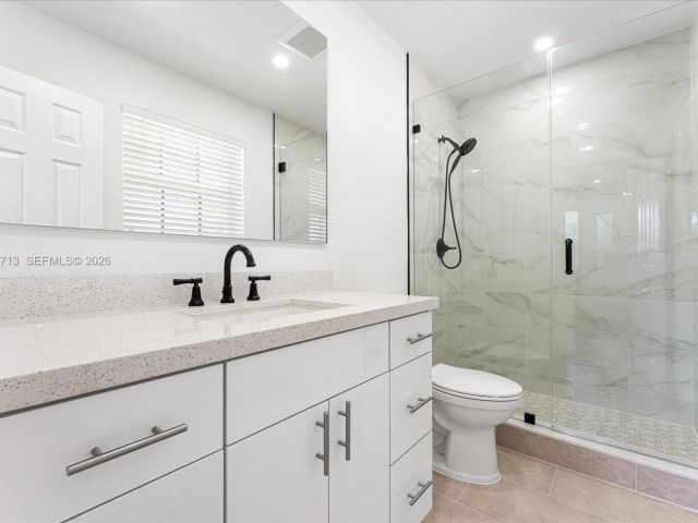 Home for rent at 3619 S Le Jeune Rd 1 - photo 7519572