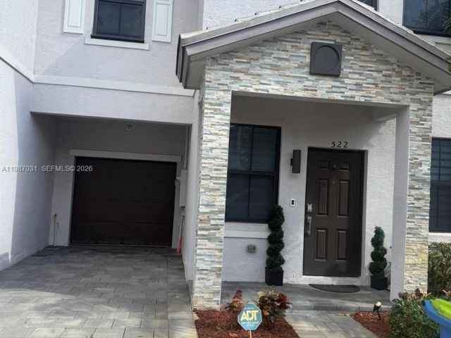 Home for rent at 522 SW 19th Way 522 - photo 7519305