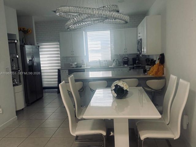 Home for rent at 522 SW 19th Way 522 - photo 7519308