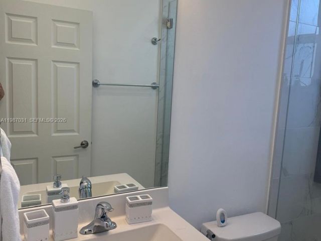 Home for rent at 522 SW 19th Way 522 - photo 7519318