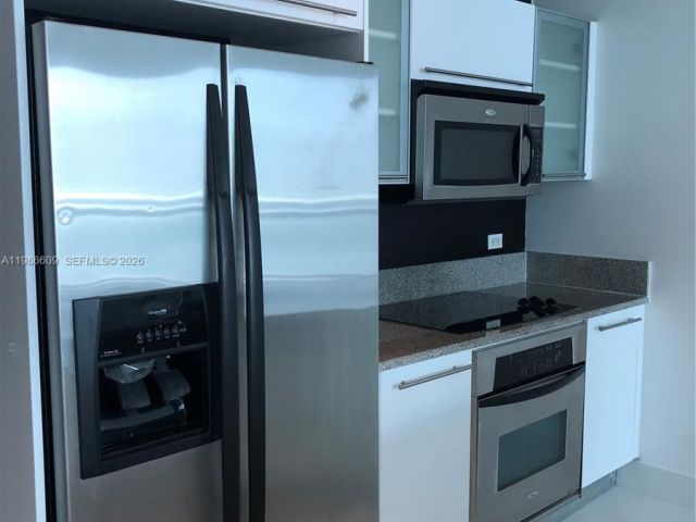 Apartment for rent  Unit #4507 - photo 7520472