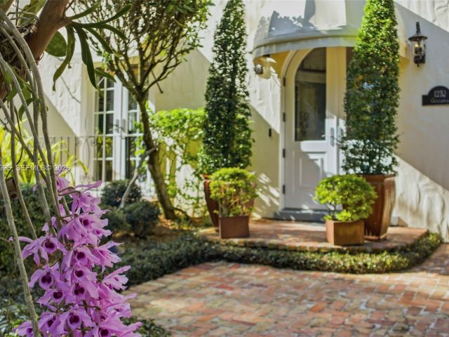 Home for sale at 1231 Catalonia Ave - photo 7527014