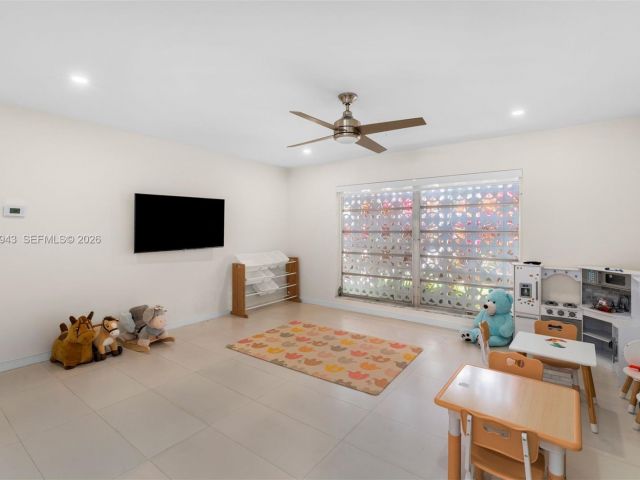 Home for sale at 1525 Diplomat Pkwy - photo 7532391