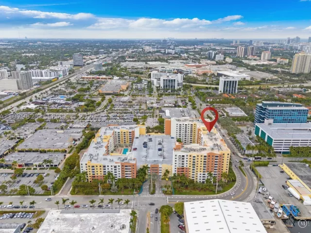 2-bedroom condo for sale in Aventura - 18800 NE 29th Ave LP1022 - MondialRealty