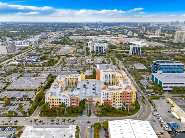 2-bedroom condo for sale in Aventura - 18800 NE 29th Ave LP1022 - MondialRealty