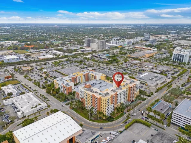 2-bedroom condo for sale in Aventura - 18800 NE 29th Ave LP1022 - MondialRealty