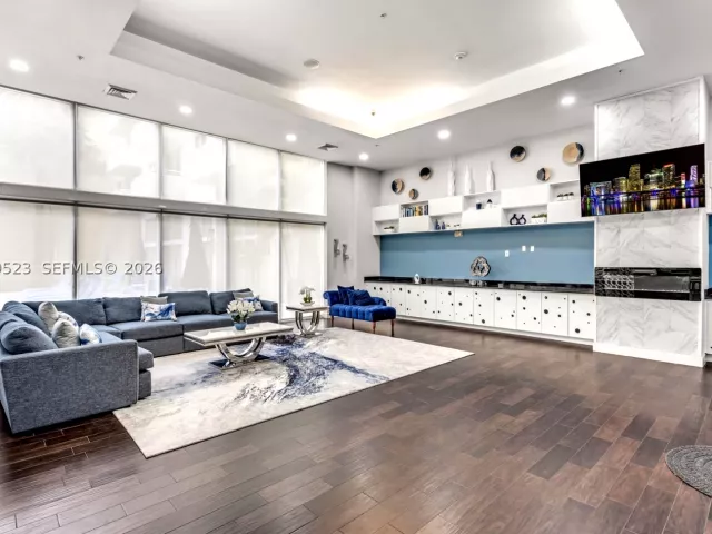 2-bedroom condo for sale in Aventura - 18800 NE 29th Ave LP1022 - MondialRealty