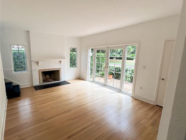 Home for rent at 2504 Alhambra Cir 2504 - photo 7519909