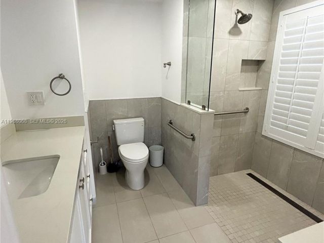 Home for rent at 2504 Alhambra Cir 2504 - photo 7519918