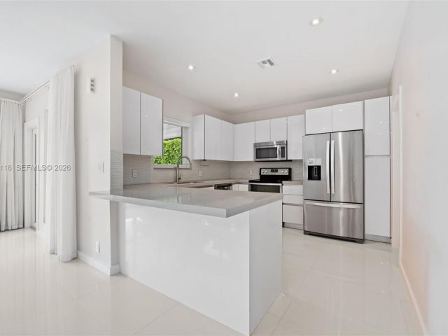 Home for sale at 1530 Zuleta Ave - photo 7533067