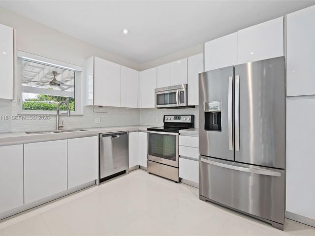 Home for sale at 1530 Zuleta Ave - photo 7533069