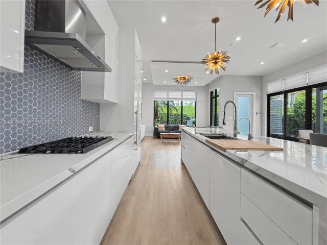 Home for rent at 8222 NW 51 TER 8222 - photo 7521745