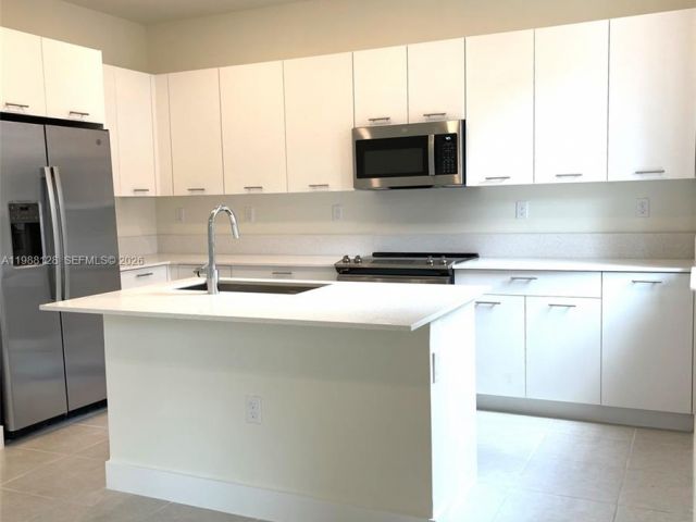 Home for rent at 4227 NW 83rd Ave - photo 7519788