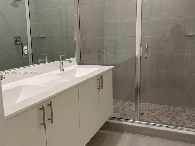 Home for rent at 4227 NW 83rd Ave - photo 7519795