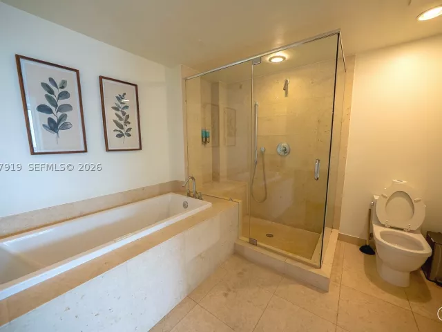 2-bedroom condo for sale in Miami -  - MondialRealty