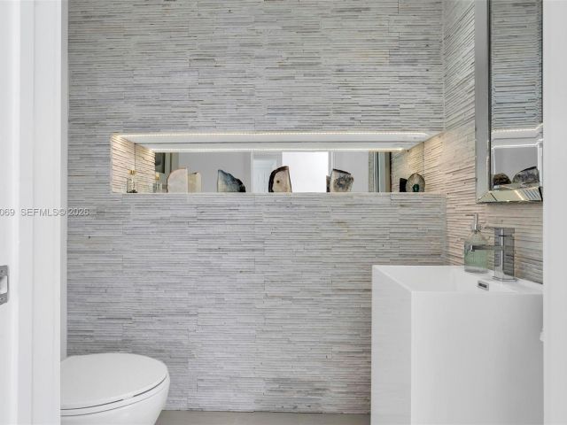 Apartment for sale  Unit #2210 - photo 7526726