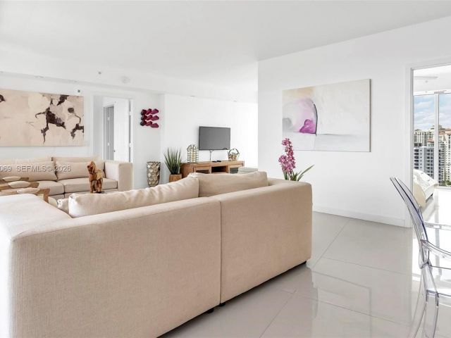 Apartment for sale  Unit #2210 - photo 7526733