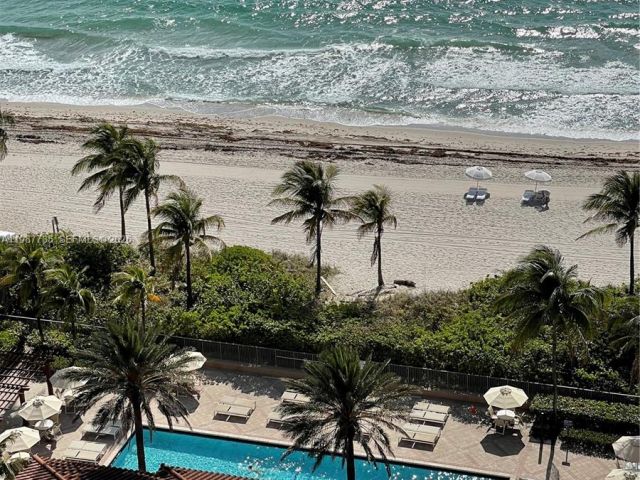 Apartment for rent  Unit #PH4 - photo 7520960