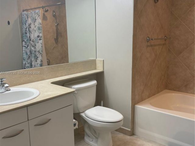 Apartment for rent  Unit #PH4 - photo 7520969