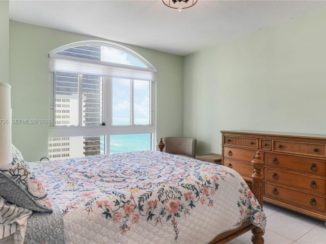 Apartment for rent  Unit #PH4 - photo 7520970