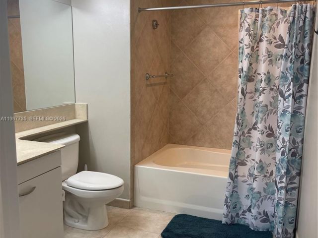 Apartment for rent  Unit #PH4 - photo 7520972