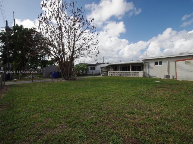 Home for rent at 5510 Johnson St - photo 7521253