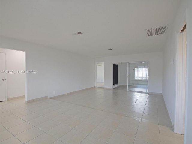 Home for rent at 5510 Johnson St - photo 7521258