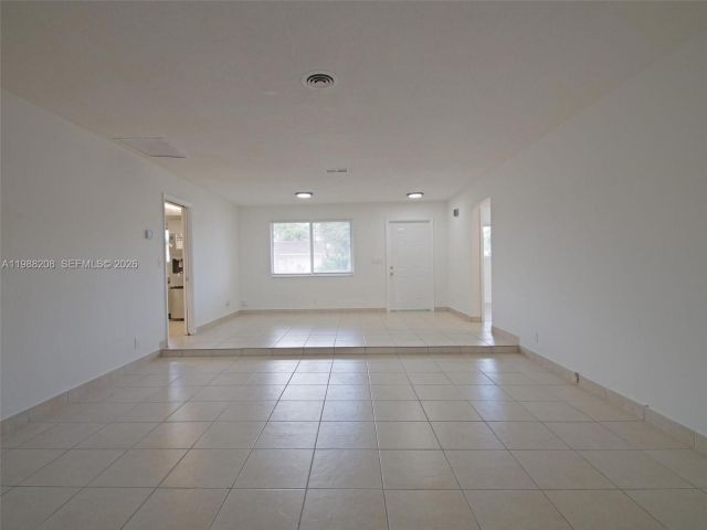 Home for rent at 5510 Johnson St - photo 7521259