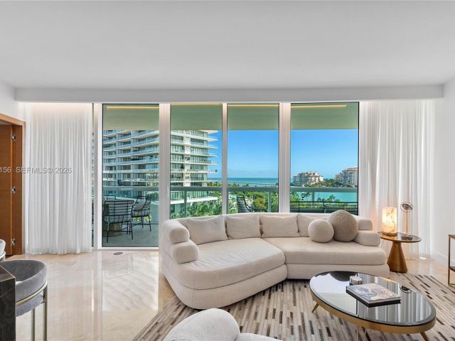 Apartment for sale  Unit #705 - photo 7520208