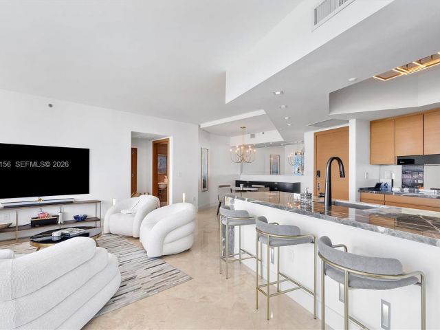 Apartment for sale  Unit #705 - photo 7520216