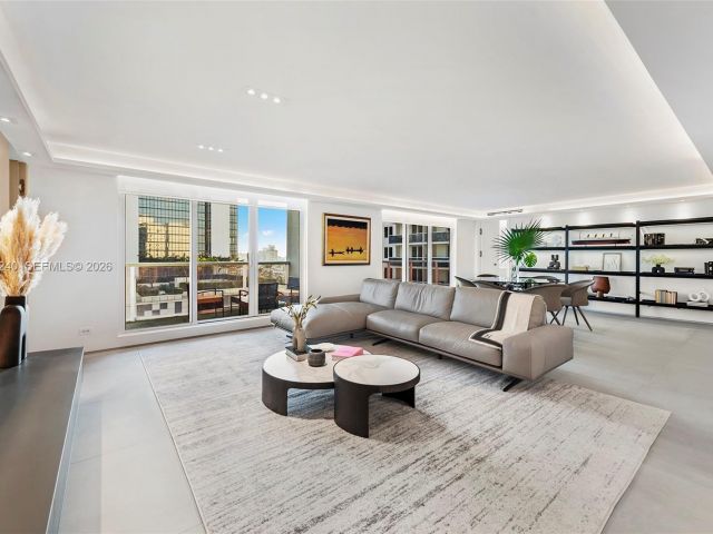 Apartment for rent  Unit #1004 - photo 7520228