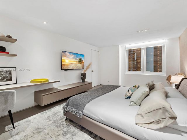 Apartment for rent  Unit #1004 - photo 7520235