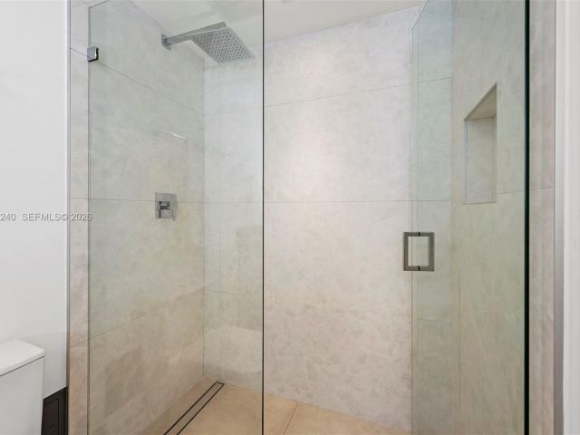 Apartment for rent  Unit #1004 - photo 7520244