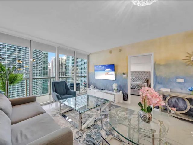 Apartment for sale  Unit #3203 - photo 7522811