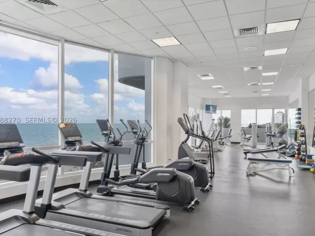 2-bedroom condo for sale in Miami Beach - 6365 Collins Ave 4307 - MondialRealty