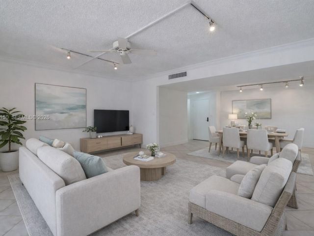 Apartment for rent  Unit #1205 - photo 7522843