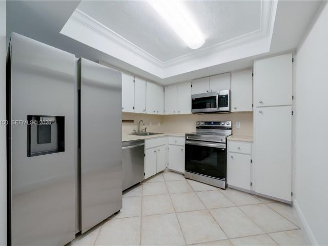 Apartment for rent  Unit #1205 - photo 7522850