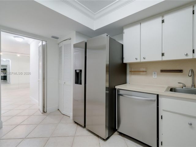 Apartment for rent  Unit #1205 - photo 7522851